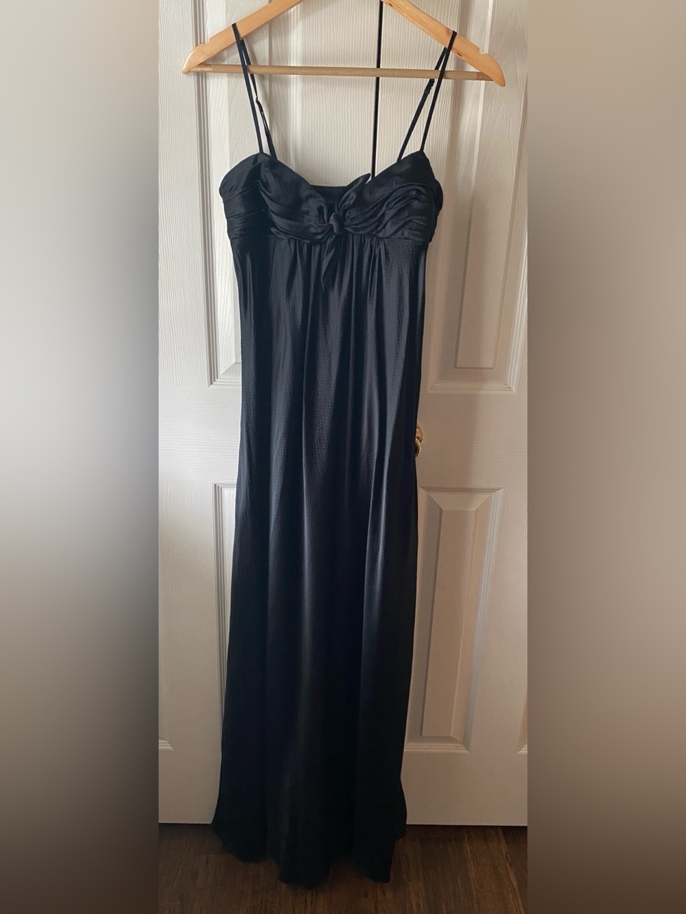 VINTAGE Y2K BCBGMAXAZRIA Black Hammered Silk Knotted Detail Maxi Dress 2